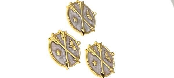 Altın Kaplama Mineli Madalyon Sallantı - Krem