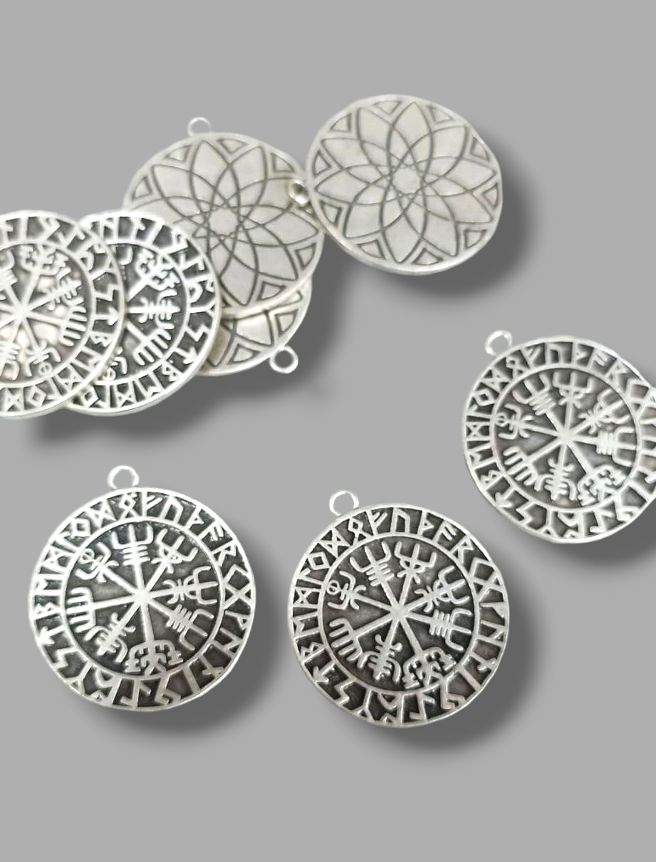 Viking Pusula Madalyon Kolye Ucu