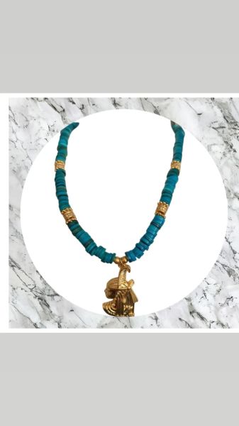 Doğal Taşlı Nefertiti Kolye