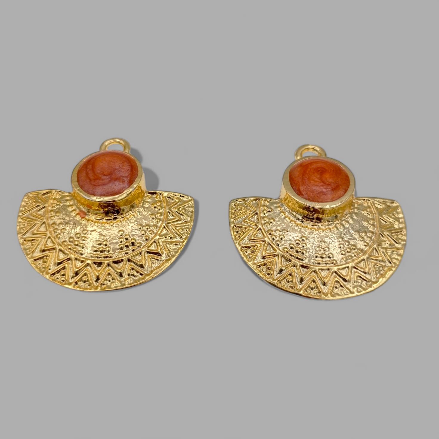 Madalyon Kolye Ucu Antik Mat Altın Turuncu