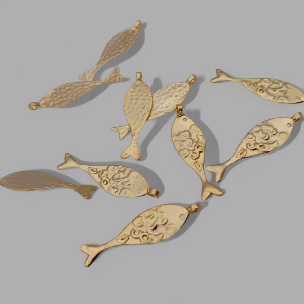 Kolye Ucu Sallantı Antik Balık Mat Altın