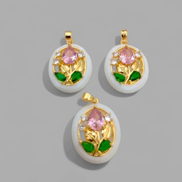 Çerçeve İçinde Taşlı Çiçek