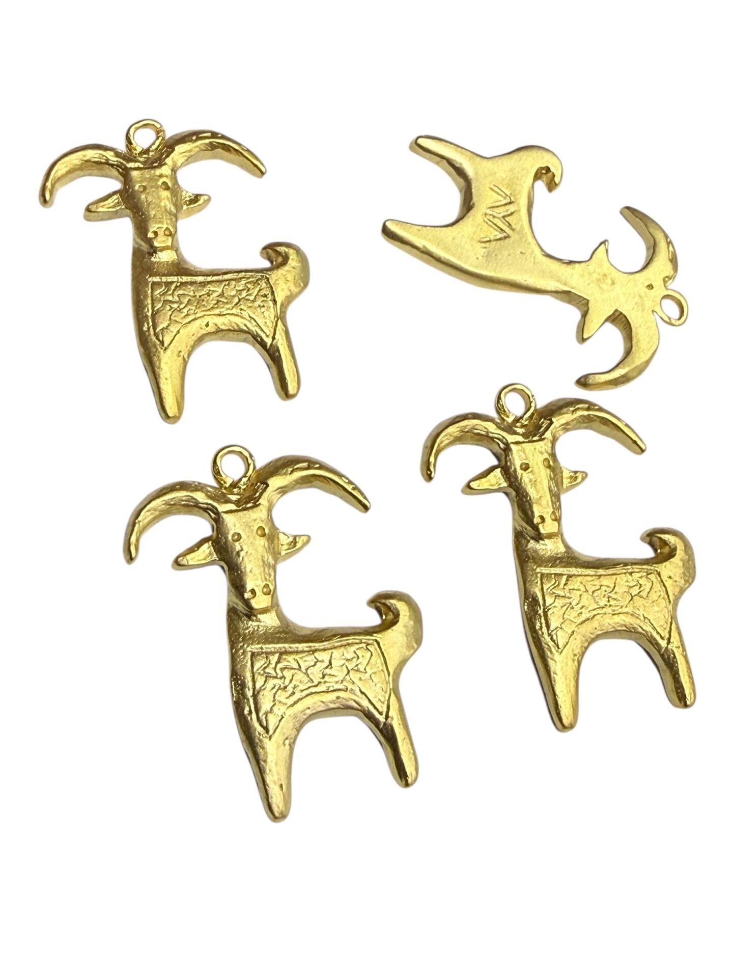 Mat Altın Kaplama Antik Keçi Sallantı