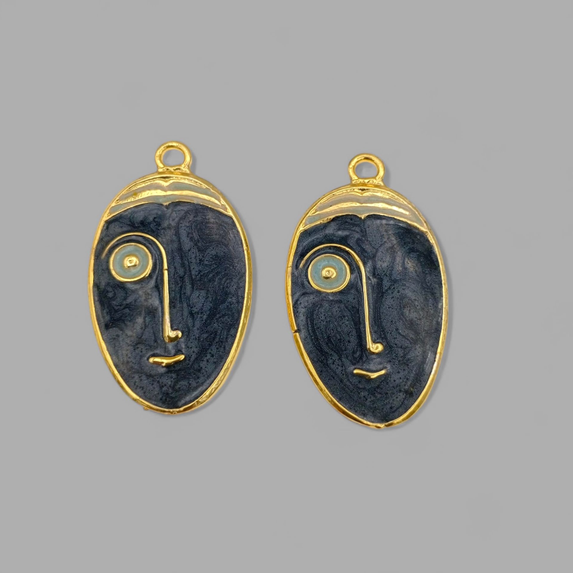 Oval Mask Kolye Ucu Siyah