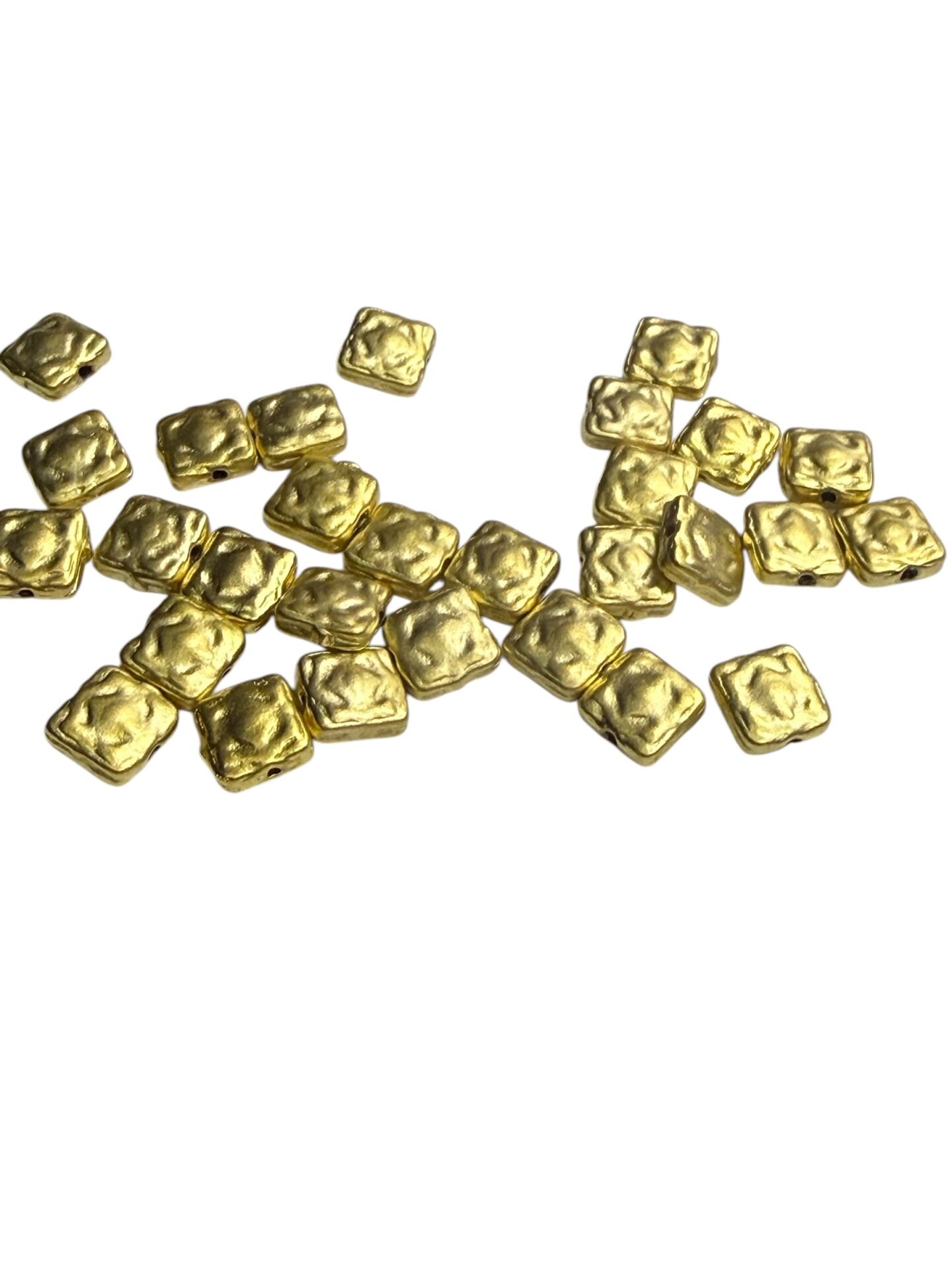 Mat Altın Kaplama Desenli Kare Bileklik Malzemesi