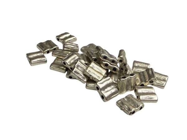 Gümüş Kaplama Desenli Çift Delikli Kare Bileklik Malzemesi