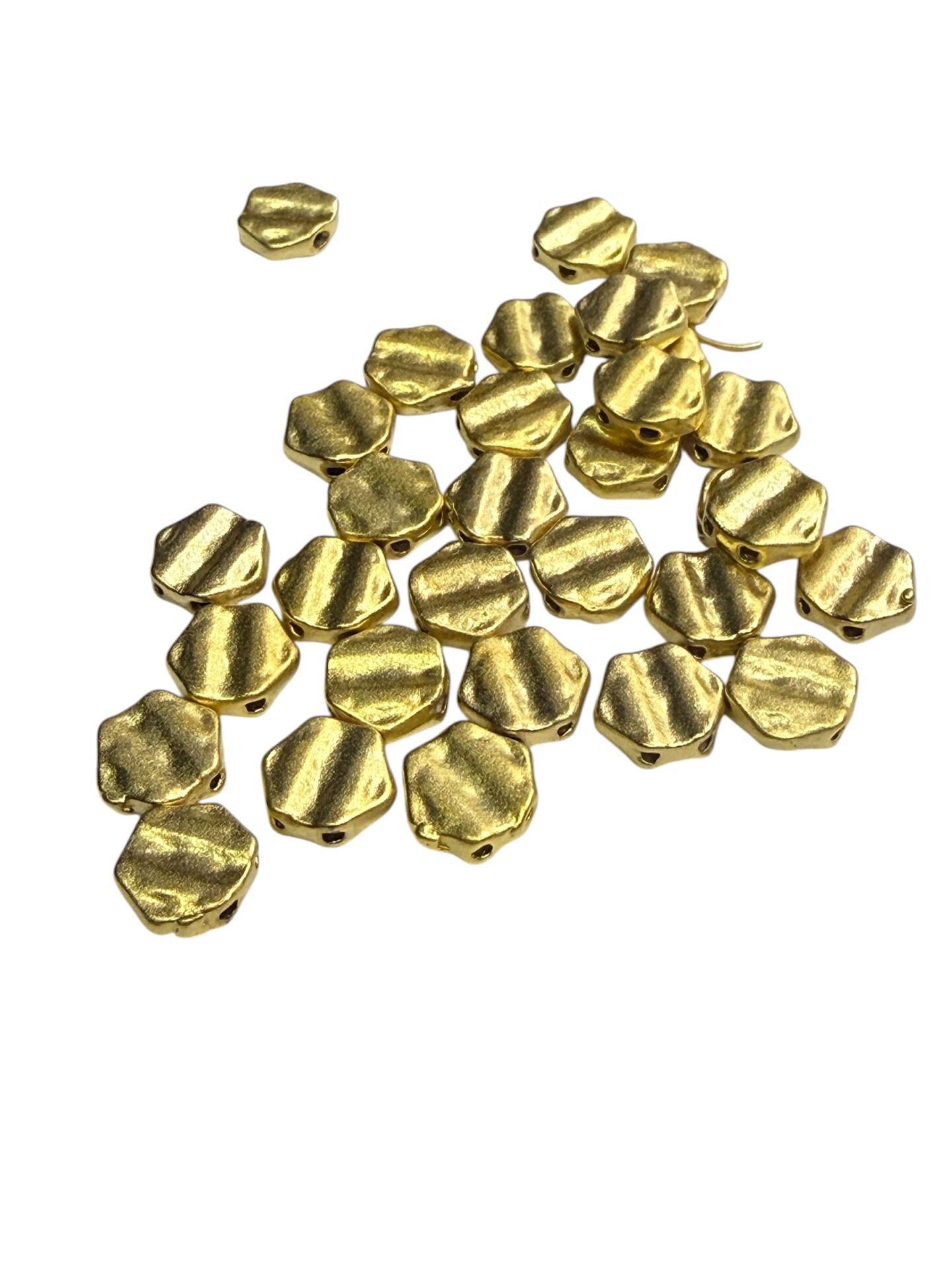 Mat Altın Kaplama Desenli Çift Delikli Altıgen Bileklik Malzemesi