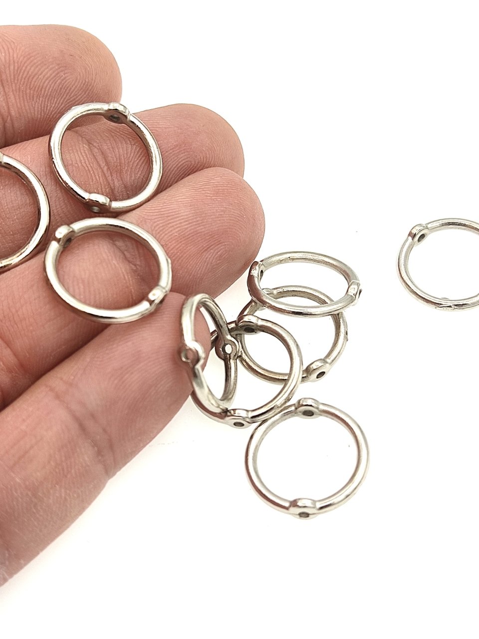 10 mm Delikli Zamak Halka