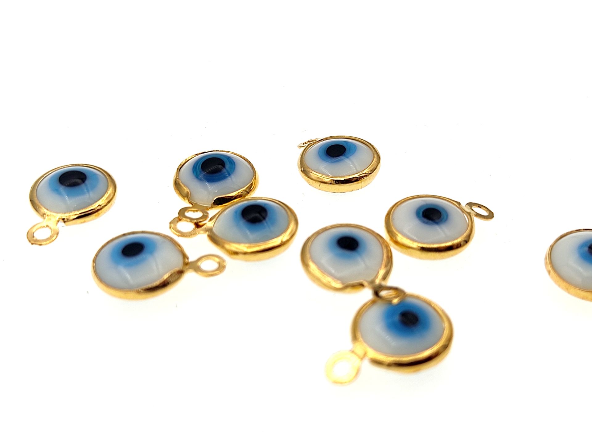 Altın Kaplama 8 mm Göz Sallantı Beyaz