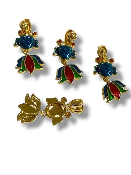Mineli Oynayan Lotus Çiçeği Kuyruklu Balık Sallantı