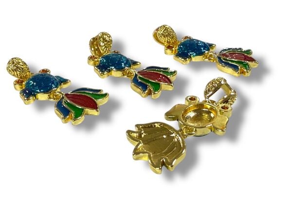 Mineli Oynayan Lotus Çiçeği Kuyruklu Balık Sallantı
