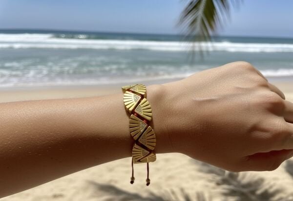 Mat Altın Kaplama Taşlı Bileklik