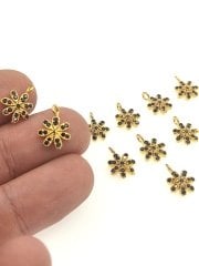 Altın KaplamaTaşlı Mini Çiçek Sallantı