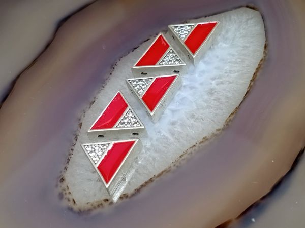Taşlı Mineli Bileklik Ara Malzemesi Mat Gümüş Kırmızı Üçgen