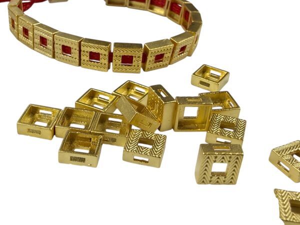 Mat Altın Kaplama Kare Bileklik Malzemesi