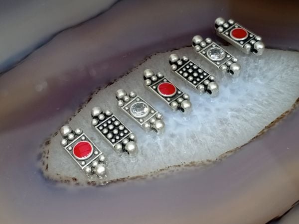 Mineli Bileklik Ara Malzemesi Mat Gümüş Kaplama Antik Çubuk Kırmızı