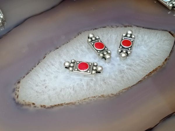 Mineli Bileklik Ara Malzemesi Mat Gümüş Kaplama Antik Çubuk Kırmızı
