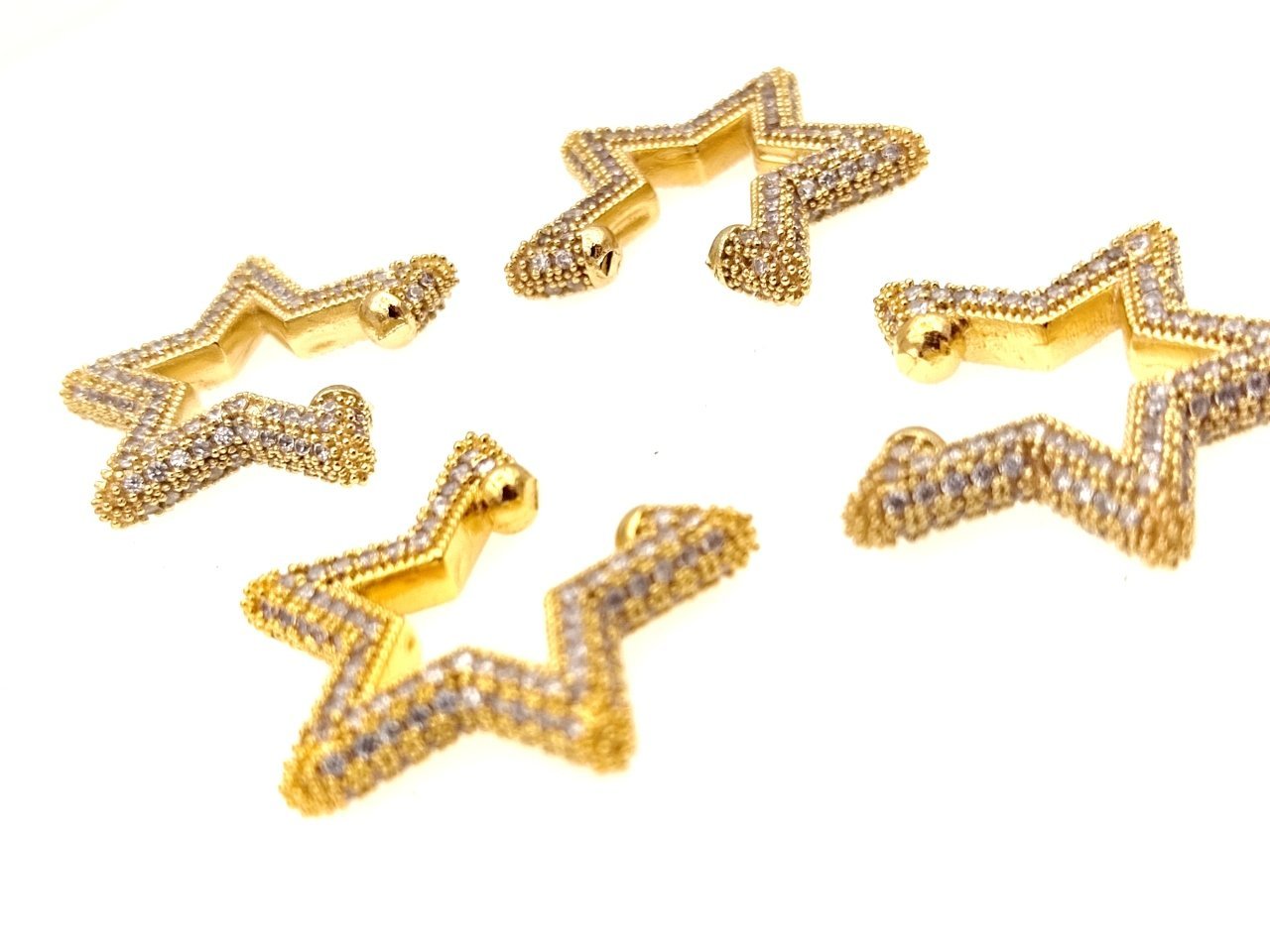 Taşlı Yıldız Kıkırdak Küpelik