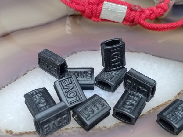Bileklik Asansör Kilit Parça Love Yazılı Siyah